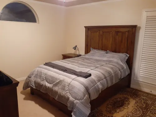 Two Miles to AT&T Stadium, Family size unit at very nice area