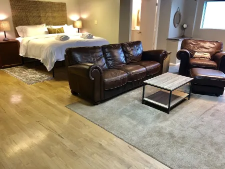 Exceptional 4bed/3bath Rancher Lake Wallenpaupack