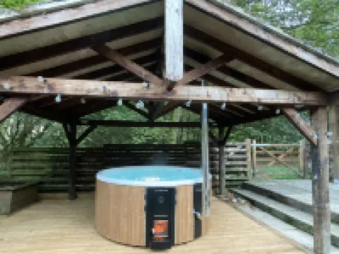 Large family cottage nestled in Sherwood Forest