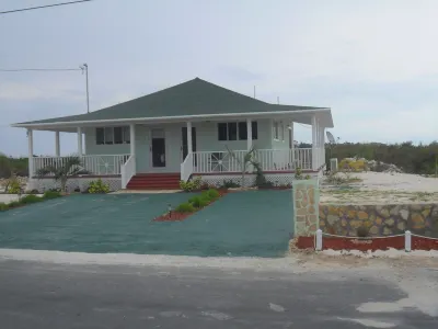 Tranquil Sunrise Cottage is right next to the FYRE  FESTIVAL site. Отели в г. 
