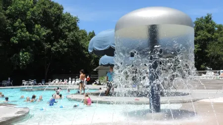 Reduced! Beech MTN home 3 beds 2bath wifi/Cable/Sleeps 6/Clean/2mls 2ski resort