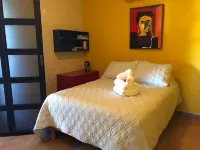 Casa Edilia - Smack in the middle of town/one block from the beach