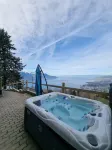 Chalet in Montreux mit Gartenhaus, Jacuzzi, Sauna und Einmaliger Aussicht! Hotels in Riviera-Pays-d'Enhaut District