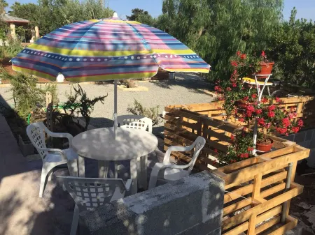 Lovely little house in Salento, in the countryside with garden and solarium