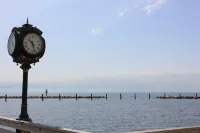 Just steps away from the Boardwalk & Beaches, Walkable to Entertainment!