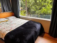 Little Kaiteriteri Rose's bach -3min walk to beach