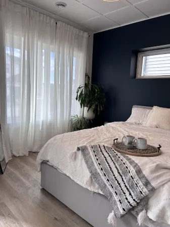 Hygee Home - Cozy Studio Suite with Mountain Views.