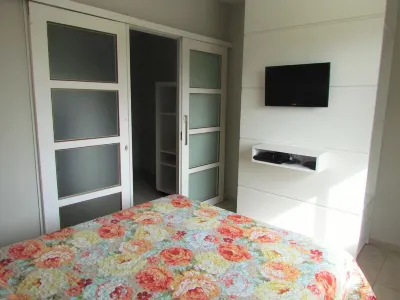 3 SEA-FRONTED Houses - Beach of Mariscal, Bombinhas, SC - HOUSE #2 Hotels in Praia de Mariscal