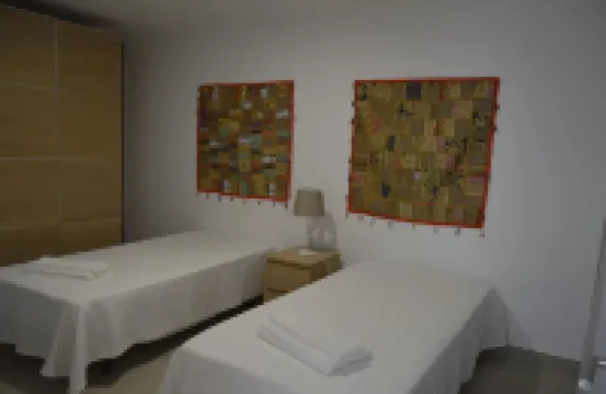 New villa 350 mtrs. from the beach, with parking lot