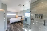 180 Water views + patios!