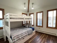 Newly Renovated 4BR 2BA Ocean Block Bay View Ship Bottom Home Central Location Hotels in Ship Bottom