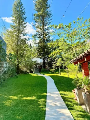 Quinta Monarca a beautiful house with private access to the lake Hotels in 