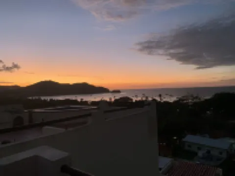 Stunning ocean view villa.<br>Walk to the beach .