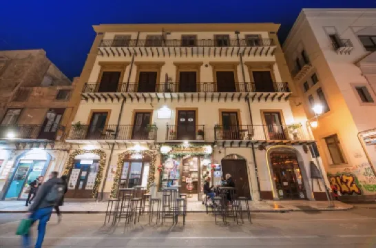 Casta Diva Luxury Apartments -Self Check-IN Hotels in 