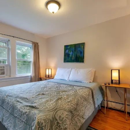 Clean & Cozy 1BR Apt#4 w/Full Kitchen & Private Bath