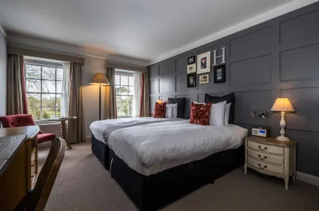 The Alexander Pope Hotel Отели рядом с достопримечательностью «Парк Буши»