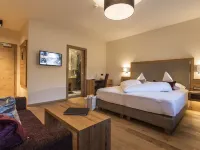Hotel Bergblick 4 Sterne Superior Hotels in Fiss