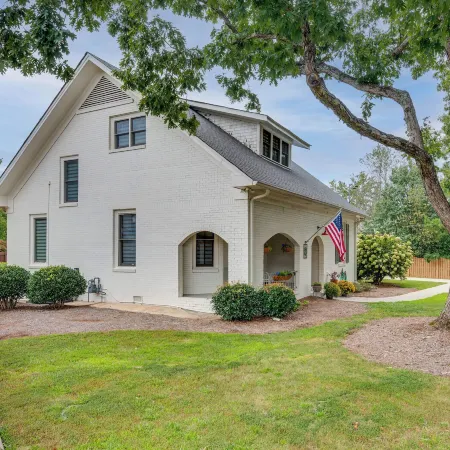 Cozy + Modern Norcross Hideaway w/ Covered Porches
