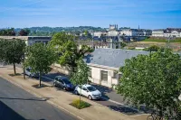 L'Escale de la Gare Hotels in Saumur