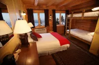 Auberge Cap au Leste Hotels in La Baie