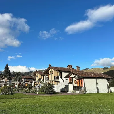 HOSTERIA & SPA SURILLAL Hoteles en 