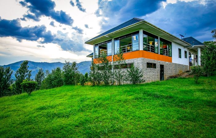 The Crested Crane Bwindi Hotel