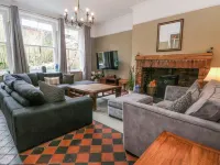 Nithen Lodge Hotels in Chinley
