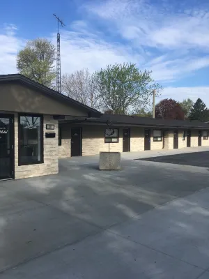 Wigles Motel Hotels in Leamington