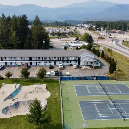 Super 8 by Wyndham Clearwater BC