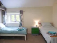 Vale Barn Hotels in Mosborough