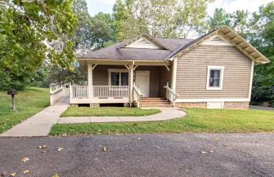 Kentucky DAM Village State Resort Park Hôtels à : 