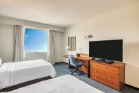 Fiesta Inn Express San Luis Potosí Oriente Hotels near Parish of the Inmaculada Concepción of Prados