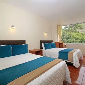 Hostal Plaza by Elvita