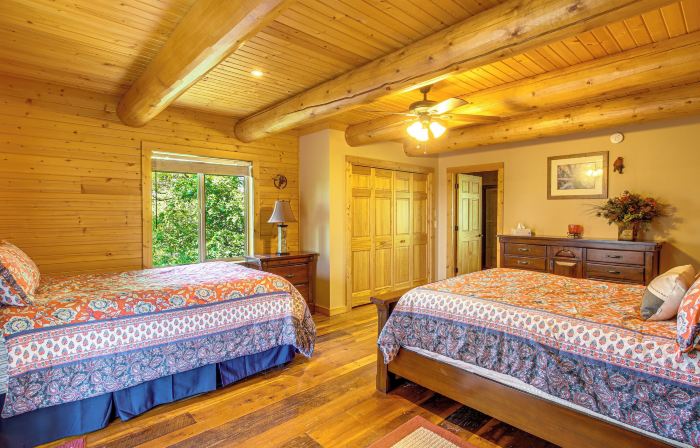 Secluded Iowa Home Near Hiking & Fishing!