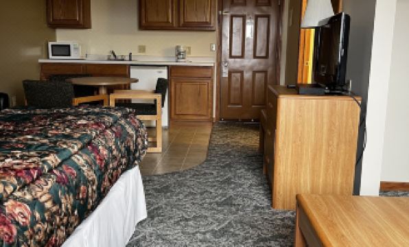 Lincoln Host Motor Inn