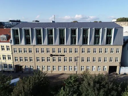 Hotel Oasia Aarhus City Отели рядом с достопримечательностью «Старый город»