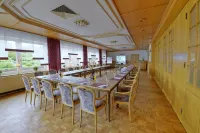 Landhotel Zur Eiche Hotels in Buxtehude