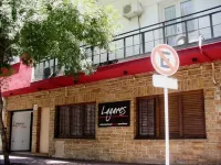Hostel Lagares Hotels near Paseo Alameda