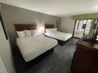 Pine Lake Resort and Banquets Hotels in La Porte