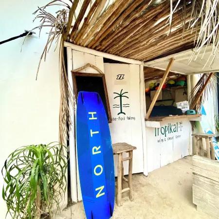 Dos Mares Barefoot Hotel