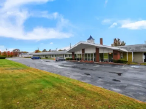 Monticello Inn- Framingham/ Boston Hotels in Framingham