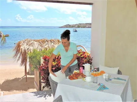 Hotel les Ondines Sur la Plage Отели рядом с Аэропорт Сен-Бартелеми