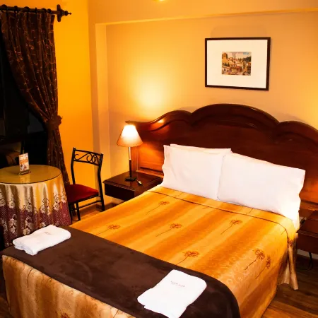 Solis Dies Hotel