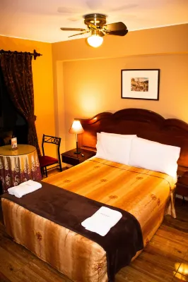 Solis Dies Hotel