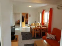 Sea view and seafront Villa Dolores in Tisno on the Dalmatian coast Hotels in Tisno