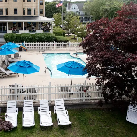 Colonial Inn