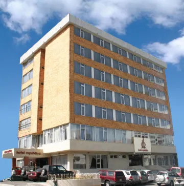 Hotel Republica Hotels near Iñaquito Mall