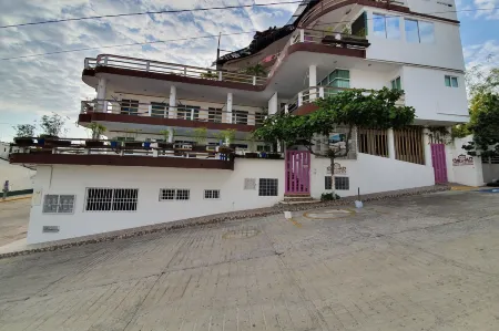 Casa Mia Отели рядом с достопримечательностью «Playa Carrizalillo»