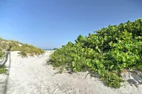 'Sea Turtle Suite' Condo w/ Clearwater Beach Views