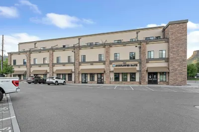 1 Mi to Dtwn Cozy Retreat in Golden, CO! Hotels near 7-Eleven